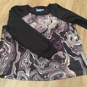 Unique top. beautiful colors.